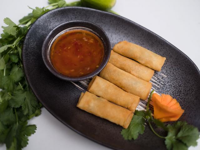 4. Smažené zeleninové mini závitky (5ks)