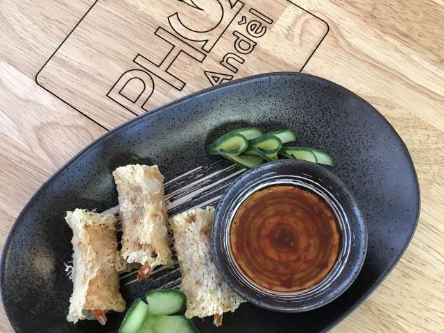 3. Smažené závitky s krevetami (3 ks)